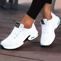 Witte mesh sneakers dames met zichtbaar luchtkussen
