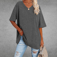 Oversized Shirt met V-hals en Soepele Drapering – Comfortabel & Vrouwelijk – Mirabelle