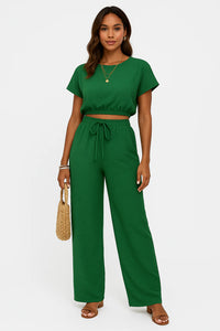 Tweedelige Set met Crop Top en Wijde Broek met Trekkoord – Trendy & Comfortabel – Nolvine