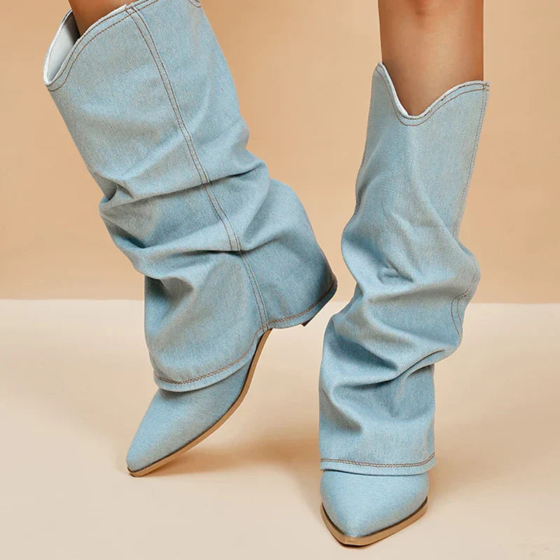 Denim Knielaarzen met Edgy Details – Trendy & Statement – Pippa