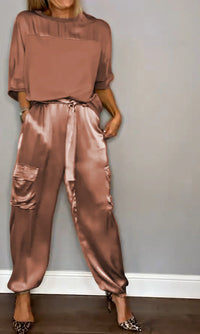 Tweedelige Set met Top met Halve Mouwen en Bijpassende Broek – Verzorgd & Chic – Prunelle