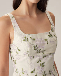 Beige Tanktop met Bloemenprint en Slanke Pasvorm – Vrouwelijk & Veelzijdig – Rinske