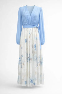 Lichtblauwe Maxi Jurk met V-hals, Bloemenprint en Transparante Mouwen – Romantisch & Sierlijk – Roseline