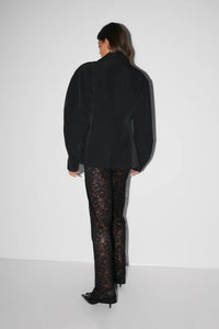 Flared Broek met Kanten Bloemenpatroon en Elastische Taille – Opvallend & Luchtig – Rozemarijn