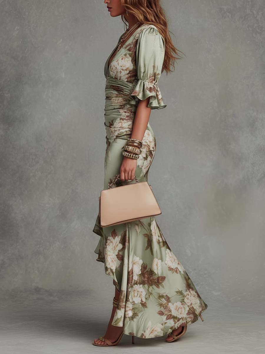 Satijnen Maxi Jurk met Bloemenprint en Diepe V-hals – Romantisch & Elegant – Sabine