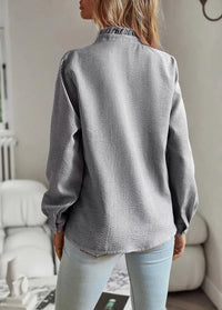 Dames Blouse met Knopen – Tijdloos & Stijlvol – Seralune
