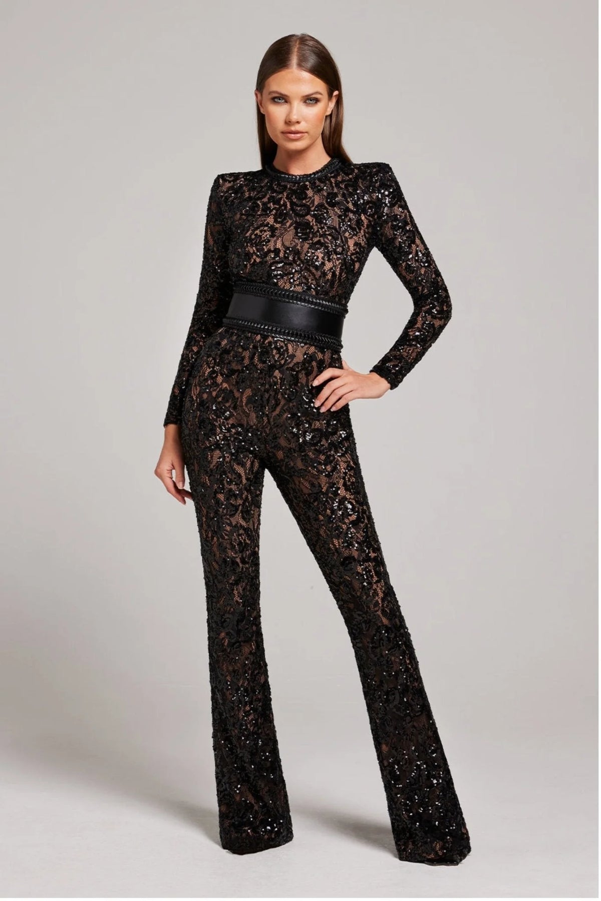 Jumpsuit met Lange Mouwen, Kant en Pailletten – Glamoureus & Feestelijk – Sévalienne