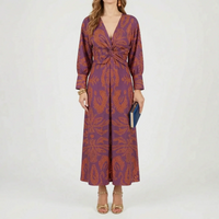 A-lijn Maxi Jurk met Botanische Print en Diepe V-hals – Elegant & Feestelijk – Sylvaure