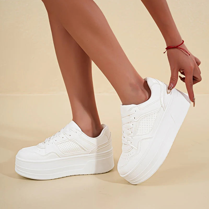 Witte Sneakers met Plateauzool en Ademend Bovenwerk – Comfort & Stijl – Tessa